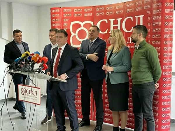 U Banjoj Luci održana SNSD-ova konferencija, Dodik poručio da je plan B osamostaljivanje RS-a