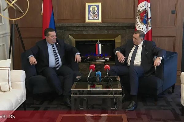 Osuđenik Dodik i optuženik Stevandić poručili iz Banje Luke: Ništa nam se nije desilo, nastavljamo dalje