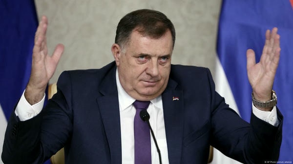 DODIK POTPUNO IZGUBIO KONTROLU: “Posebno ćemo im reći da uđu u strukture i područje gdje žive Bošnjaci…”